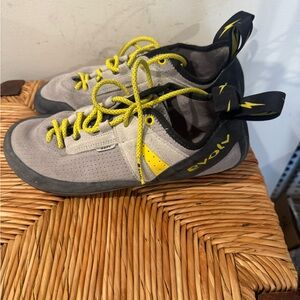 Kids Evolv Climbing Shoes with Yellow Accents Size 10